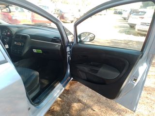 Fiat Punto 2008-thumb-8