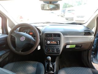 Fiat Punto 2008-thumb-10