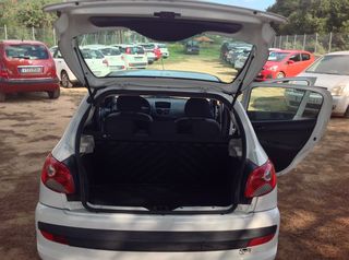 Peugeot 206 2011-thumb-9