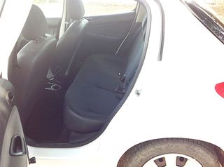Peugeot 206 2011-thumb-10