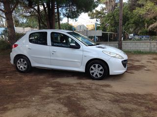 Peugeot 206 2011-thumb-5