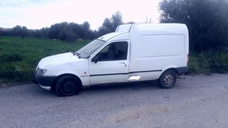 Ford Courier DIESEL /μόνο για ανταλακτικα '96