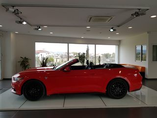 Ford Mustang 2016-thumb-14