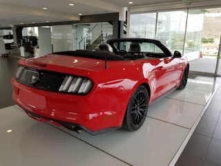 Ford Mustang 2016-thumb-11