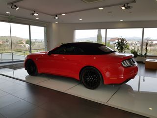 Ford Mustang 2016-thumb-8