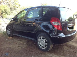 Mercedes-Benz A 160 2009-thumb-3