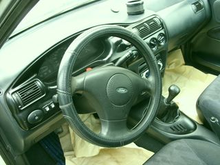 Ford Escort 1995-thumb-5