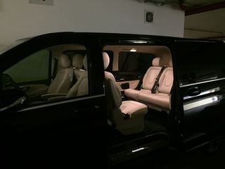 Mercedes-Benz V 220 2017-thumb-1
