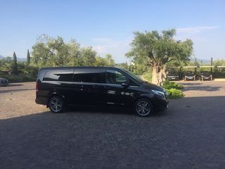 Mercedes-Benz V 220 2017-thumb-5