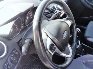 Ford Fiesta 2014 ROOKIE EDITION-thumb-12