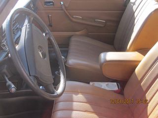 Mercedes-Benz E 200 1976-thumb-4