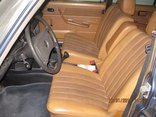 Mercedes-Benz E 200 1976-thumb-10