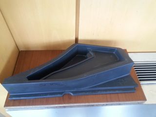 ΒΑΣΗ ΓΡΥΛΟΥ ΡΕΖΕΡΒΑΣ TOYOTA COROLLA 1600VVTI SEDAN 2007-2011