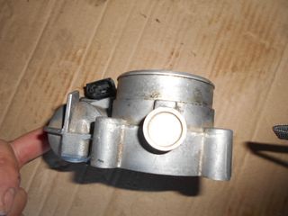 πεταλουδα αερα  απο mercedes w 203 - w 209 1800cc-thumb-2
