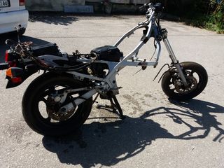 KAWASAKI GPZ 400R -thumb-1