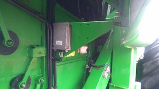 Αλωνιστική Μηχανή John Deere 2004 sts 9880-thumb-13