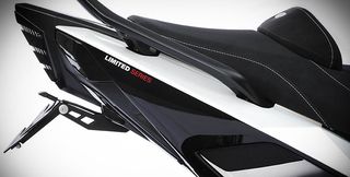 ΚΑΛΥΜΜΑΤΑ ΚΑΘΡΕΠΤΩΝ BCD DESIGN BLACK GLOSS YAMAHA T-MAX 530 2015-2019-thumb-12