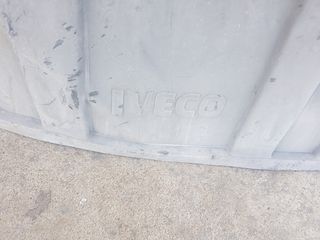 ΚΑΠΑΚΙ  ΜΠΑΤΑΡΙΩΝ ,ΠΛΑΣΤΙΚΟ  ΑΠΟ IVECO-thumb-1