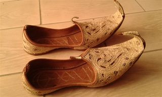 Ινδικά παραδοσιακά παπούτσια 