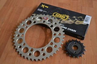 GSX-R 1000 K5-K6 CONVERSION 520(RENTHAL REAR SPROCKET-AFAM CHAIN XSR)