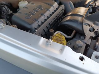 Jeep Cherokee 2005 ΔΕΝ.ΜΑΤΑΒΙΒΑΖΕΤΑΙ.ΧΡΩΣΤΑ.Ι.10000-thumb-3
