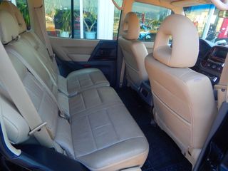 Mitsubishi Pajero 2004-thumb-6