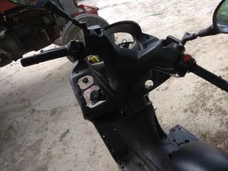 Suzuki AN 200 Burgman  '07-thumb-2