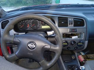 Nissan Primera '01-thumb-5