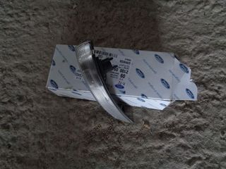 ΛΑΜΠΑ ΚΑΘΡΕΥΤΗ FORD FIESTA-thumb-1