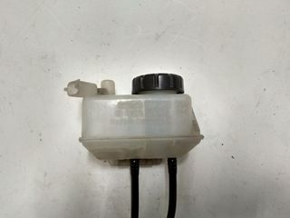 Δοχείο αντλίας φρένου SMART Fortwo  0204220096, 0005065V004, 04T113