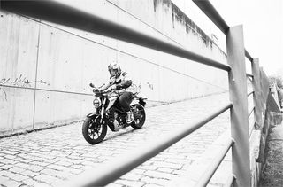Honda 2024 CB125R ABS PACK-thumb-37