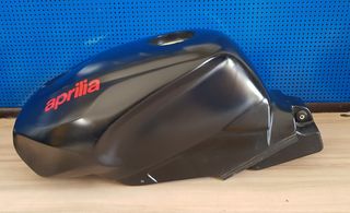 Aprilia tuono 1000 2006 2010 τεποζιτο σε καλή κατάσταση -thumb-2