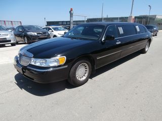 Lincoln Town Car '04 ROYALE