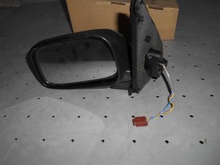 ΚΑΘΡΕΦΤΗΣ ΑΡΙΣΤΕΡΟΣ (ΓΝΗΣΙΟ) NISSAN N15 1995-1998-thumb-1