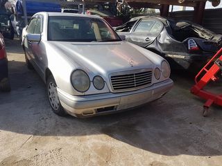 Mercedes-Benz E 220  '99