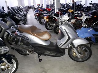 Piaggio '09 BEVERLY 500