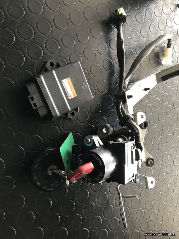 Yamaha TMAX T-max 500 2011 cdi ecu set 