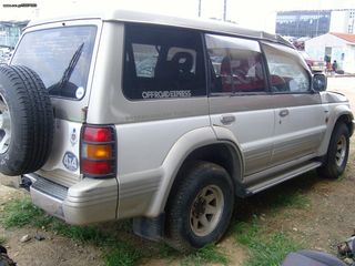 Γρύλοι - πάνελ πόρτων Mitsubishi Pajero 98'