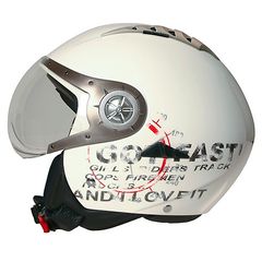 Κράνος Tomcat Ανοιχτού Τύπου Go Fast Λευκό X-Small Με γρήγορο σύστημα απελευθέρωσης λουριού δεσίματος.