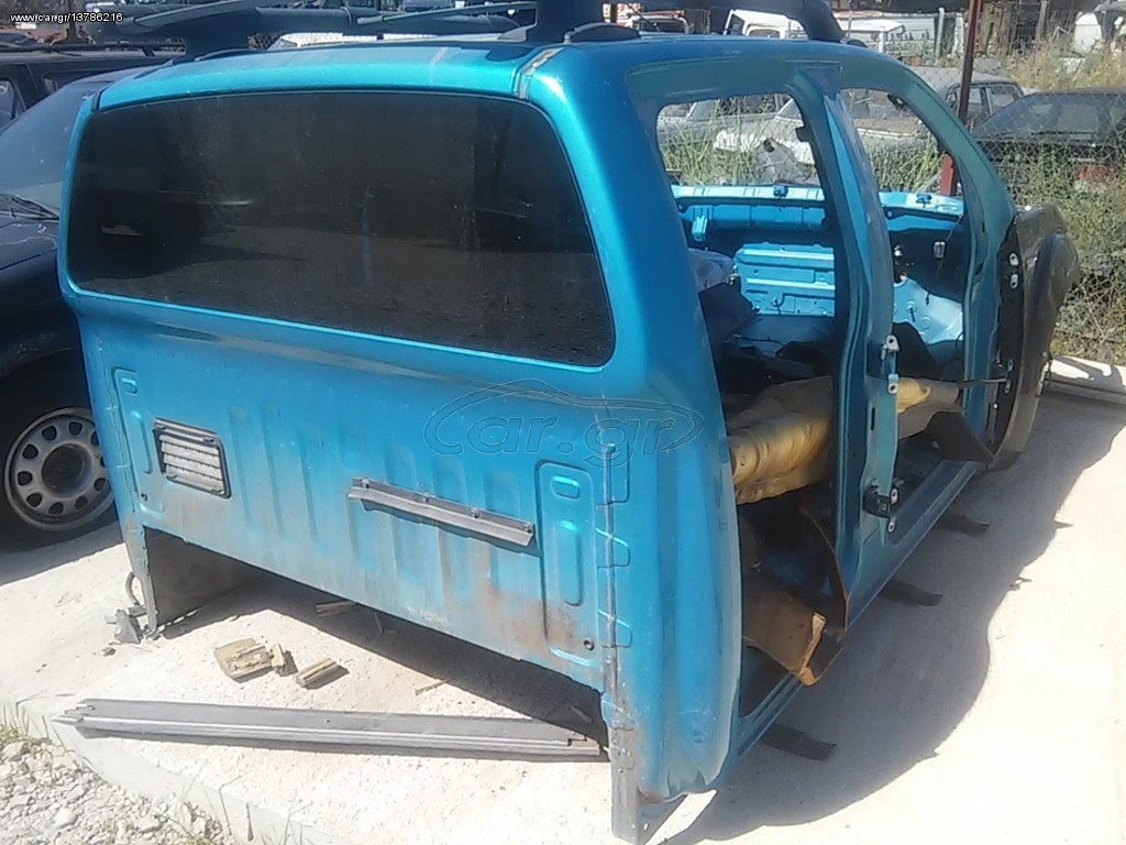 NISSAN NAVARA D40 καμπίνα