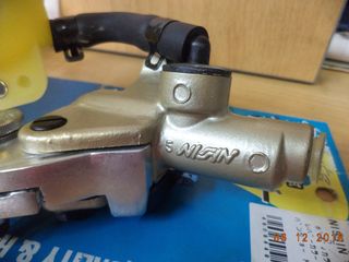 ΤΡΟΜΠΑ ΦΡΕΝΟΥ ΕΜΠΡΟΣ ΑΚΤΙΝΙΚΗ ΓΝΗΣΙΑ NISSIN 5/8 DAYTONA TRIUMPH UNIVERSAL ΚΟΜΠΛΕ 16ΑΡΑ-thumb-3