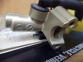 ΤΡΟΜΠΑ ΦΡΕΝΟΥ ΕΜΠΡΟΣ ΑΚΤΙΝΙΚΗ ΓΝΗΣΙΑ NISSIN 5/8 DAYTONA TRIUMPH UNIVERSAL ΚΟΜΠΛΕ 16ΑΡΑ-thumb-6