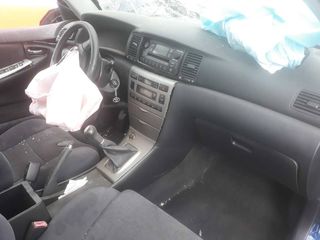 Toyota Corolla 2002-thumb-1
