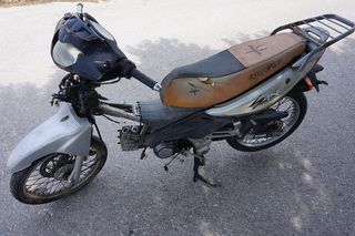 KYMCO SPIKE 125 ΓΙΑ ΑΝΤΑΛΛΑΚΤΙΚΑ ΚΟΜΜΑΤΙ ΚΟΜΜΑΤΙ / ΜΟΤΟ ΚΟΣΚΕΡΙΔΗΣ 