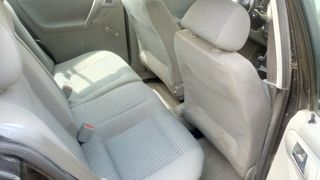 Volkswagen Polo 2001 1400-thumb-4