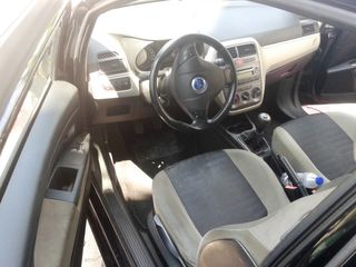 Fiat Punto 2005-thumb-3