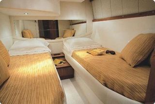 Pershing 2006 46'-thumb-1