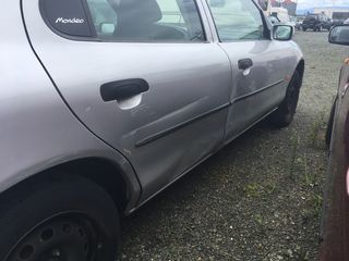 Ford Mondeo 1.8-thumb-4