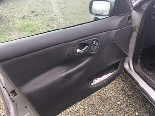 Ford Mondeo 1.8-thumb-6