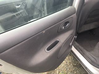 Ford Mondeo 1.8-thumb-8